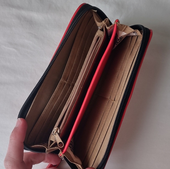 Jessica Simpson Red Wallet w/ Tan Interior - Picture 3 of 10